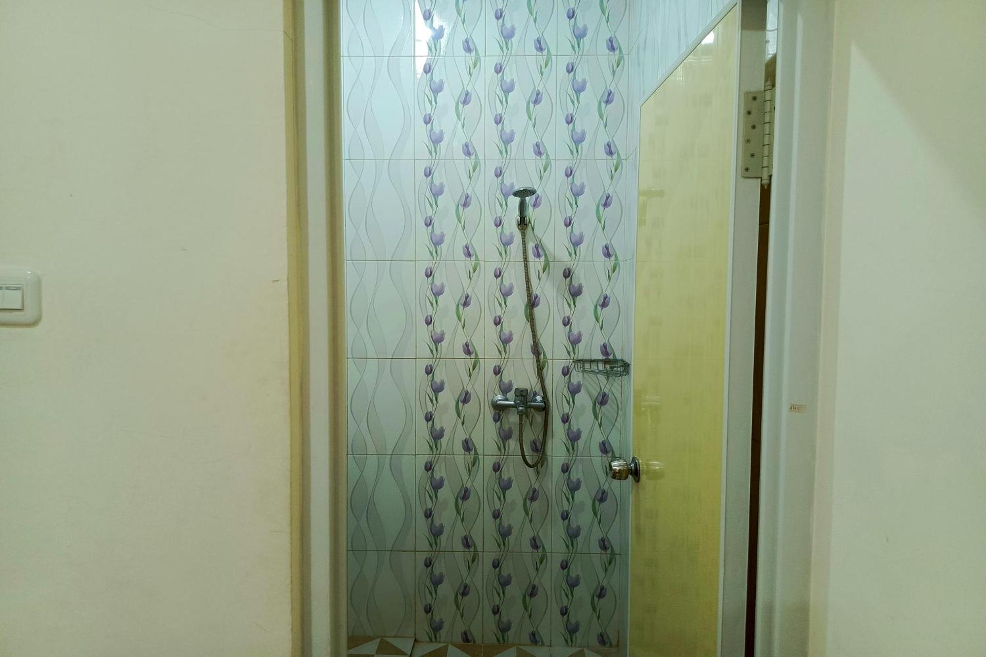 Adisa Homestay 玛琅 外观 照片